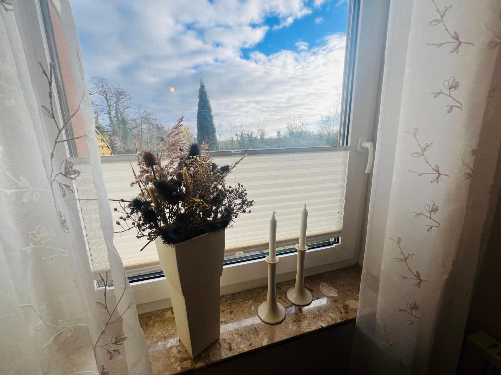 Segelund - Zeit Fuer Uns- Ruhige Und Sonnige Ferienwohnung Mit Terrasse Und Garten Nahe Strand Und Ostsee Schönhagen エクステリア 写真