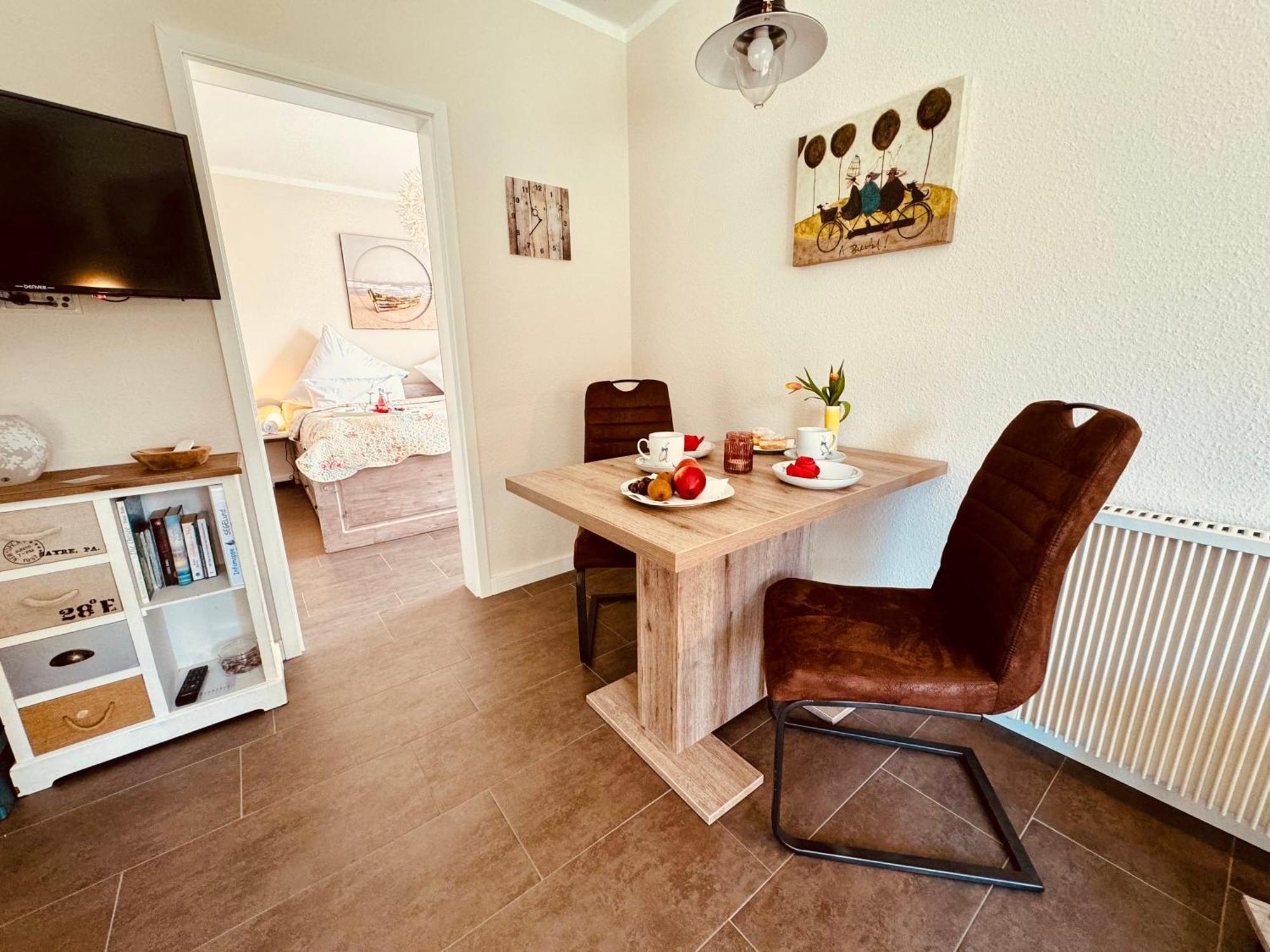 Segelund - Zeit Fuer Uns- Ruhige Und Sonnige Ferienwohnung Mit Terrasse Und Garten Nahe Strand Und Ostsee Schönhagen エクステリア 写真