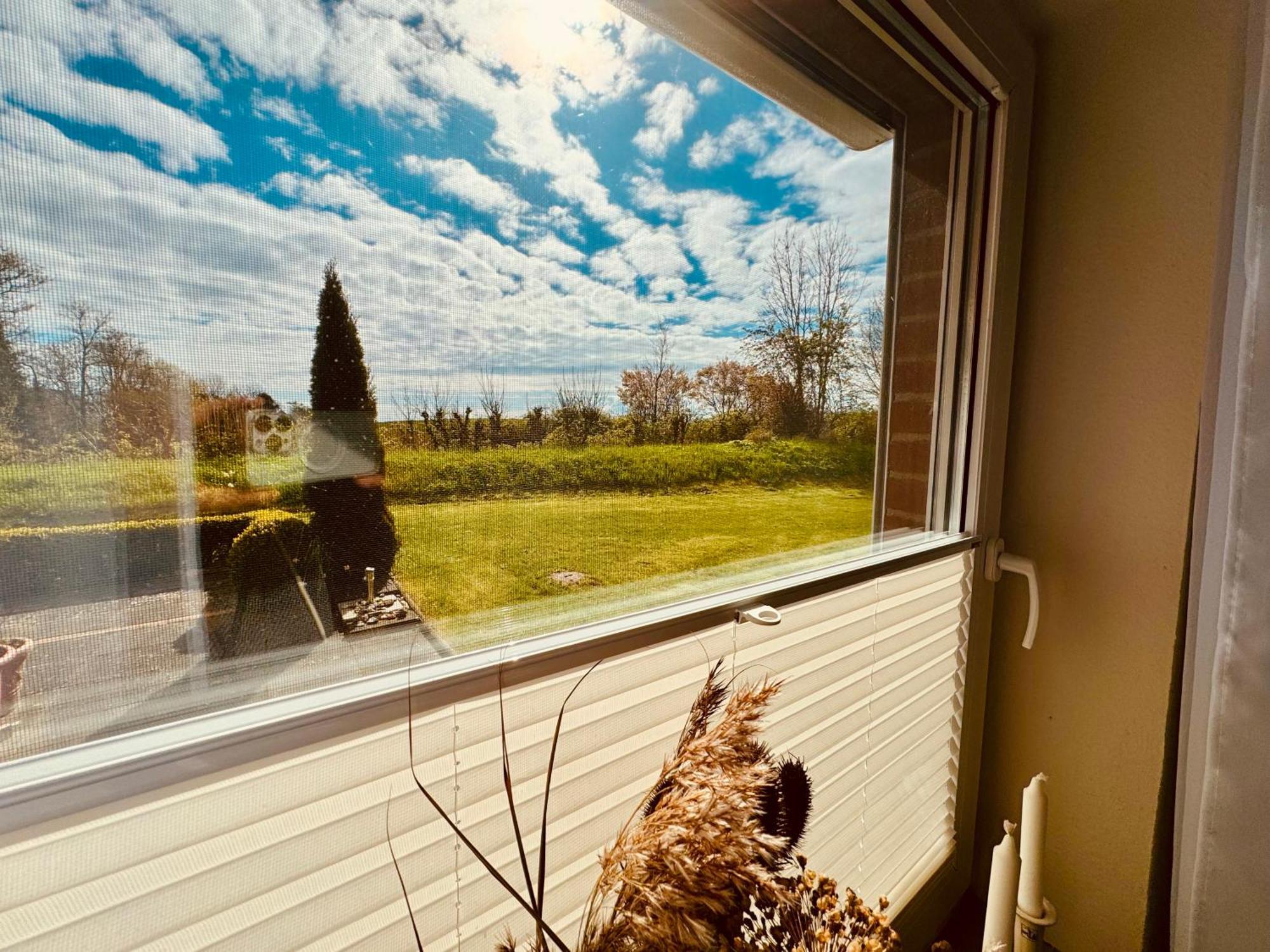 Segelund - Zeit Fuer Uns- Ruhige Und Sonnige Ferienwohnung Mit Terrasse Und Garten Nahe Strand Und Ostsee Schönhagen エクステリア 写真